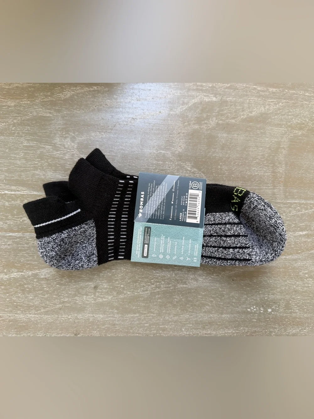Bombas Men’s Black Performance Tennis Hex-Tec Ankle Socks. Size Large. NWT